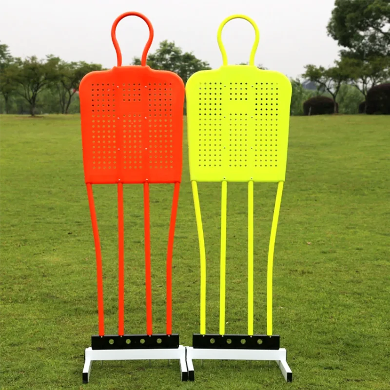 Hovedfunksjoner og bruksområder for en metallbasert fotballvegg